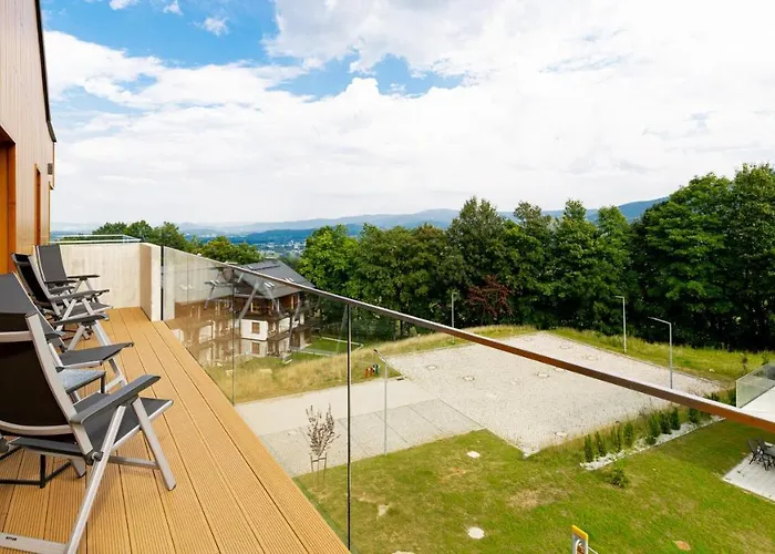 Hillside, Sun & Snow * 카르파츠